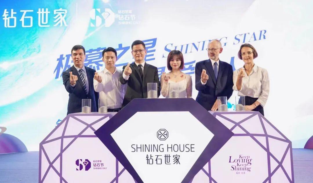 入局新零售、私域月銷400萬(wàn)，60%線上成交只靠1個(gè)爆品！